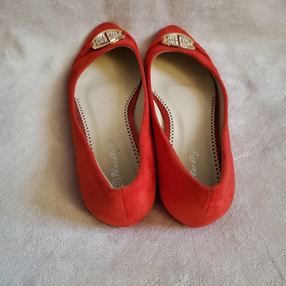 LNew-Herstyle Memory Foam Woman Classic Red Pointed Toe Flats 10 ManMade Leather - Picture 2 of 4